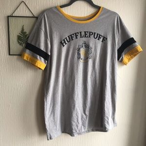 Harry Potter Hufflepuff tee 🌻